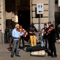 Foto Nicoloro G. Scatti fotografici fatti per strada immortalando musicisti, strumenti musicali e ... suoni. nella foto