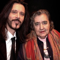 Foto Nicoloro G. 09/01/2006 MilanoTeatro Filodrammatici : Giovanni NUTI canta Alda MERINI. Il cantautore e' stato il primo nel 1994 a mettere in musica i versi della poetessa Alda MERINI e in seguitocollaborare con la MILVA.