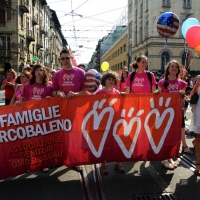 Foto Nicoloro G.   27/06/2015  Milano    Dodicesima edizione del " Milano Gay Pride " che con lo slogan " I diritti nutrono il pianeta " ha visto sfilare in corteo 100.000 partecipanti. nella foto uno striscione lungo il corteo.