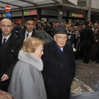 Foto Nicoloro G. 08/01/2011 Forli' (FC) Nell' ambito delle Celebrazioni per i 150 anni dell' Unita' d' Italia seconda tappa del Capo dello Stato a Forli' dove deporra' una corona di alloro alla statua del patriota Aurelio Saffi e poi seguira' nel teatro Diego Fabbri la digressione storica del sindaco di Forli'. nella foto Il presidente Giorgio Napolitano con la moglie Clio