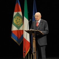 Foto Nicoloro G. 08/01/2011 Ravenna Nell\' ambito delle Celebrazioni per i 150 anni dell\' Unita\' d\' Italia visita del Capo dello Stato a Ravenna dove ha prima presenziato alla commemorazione delle figure di Benigno Zaccagnini, leader DC, e Arrigo Boldrini, capo partigiano, e dopo ha partecipato al convegno \" Ravenna e l\' Unita\' d\' Italia \". nella foto Il presidente Giorgio Napolitano