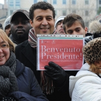 Foto Nicoloro G. 07/01/2011 Reggio Emilia Primo appuntamento ufficiale per i 150 anni dell’ Unita’ d’ Italia alla presenza del capo dello Stato. nella foto Un cartello davanti al teatro Valli