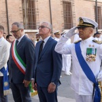 Foto Nicoloro G.   20/07/2022    Ravenna  Cerimonia in occasione del 157° anniversario del Corpo delle Capitanerie di porto. nella foto da sinistra il consigliere provinciale Giancarlo Schiano, il vicesindaco Eugenio Fusignani, il prefetto Castrese de Rosa e il comandante Francesco Cimmino.