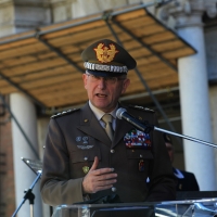 Foto Nicoloro G.   10/05/2015  Ravenna    Diciannovesimo raduno nazionale dei Marinai d' Italia. nella foto il generale Claudio Graziani durante il suo intervento.