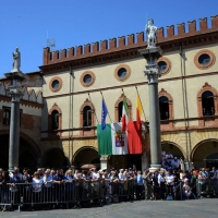 Foto Nicoloro G.   10/05/2015  Ravenna    Diciannovesimo raduno nazionale dei Marinai d' Italia. nella foto folla assiepata per assistere alla sfilata.