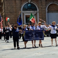 Foto Nicoloro G.  10/05/2015  Ravenna    Diciannovesimo raduno nazionale dei Marinai d' Italia. nella foto  marinai venuti direttamente da Boston, Stati Uniti.