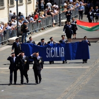 Foto Nicoloro G.  10/05/2015  Ravenna    Diciannovesimo raduno nazionale dei Marinai d' Italia. nella foto sfilano i marinai della Sicilia.