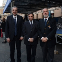 Foto Nicoloro G.   10/05/2015  Ravenna    Diciannovesimo raduno nazionale dei Marinai d' Italia. nella foto da sinistra il sindaco di Ravenna Fabrizio Matteucci, il sottosegretario alla Difesa Domenico Rossi e  il presidente ANMI Paolo Pagnottella.