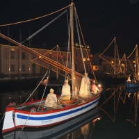 Foto Nicoloro G. 23/12/2010 Cesenatico (FC) Tradizionale presepe sulle barche, tipiche della marineria locale, ormeggiate nel porto canale di Cesenatico. nella foto La barca dei Re Magi