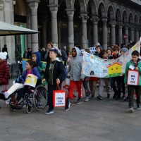 Foto Nicoloro G. 20/11/2017 Milano Nella ' Giornata internazionale dei diritti dell' Infanzia ' un allegro e variegato corteo ha attraversato le vie del centrocitta'. nella foto un momento lungo il corteo.