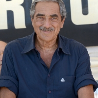 Foto Nicoloro G. 15/08/2017 Cervia (Ravenna ) 25° edizione di ' Cervia, la spiaggia ama il libro ' che chiude le manifestazioni con il tradizionale sbarco degli scrittori sulla spiaggia della cittadina romagnola. nella foto Marino Bartoletti, presente con il libro ' Bar Toletti. Cosi' ho sfidato Facebook '.
