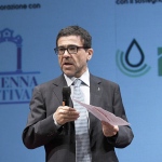 Foto Nicoloro G.   25-26/05/2022   Ravenna Quarta edizione del ' Bioeconomy Day ', due giorni di dibattiti e confronti tra operatori di diversi settori e studenti, focalizzandosi non solo sulla Bioeconomia circolare quale pilastro della transizione ecologica ma anche come risorsa per le nuove generazioni. nella foto Mario Bonaccorso direttore Cluster SPRING.