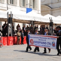 Foto Nicoloro G. 27/05/2012 Ravenna Si e’ svolto nella città romagnola il 31° Raduno Nazionale dei Fanti d’ Italia con la partecipazione del ministro della Difesa l’ ammiraglio Gianpaolo Di Paola. nella foto Uno striscione