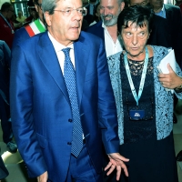 Foto Nicoloro G. 20/08/2017 Rimini Giornata inaugurale della 38° edizione del Meeting di Rimini che quest' anno ha come tema ' Quello che tu erediti dai tuoi padri, riguadagnatelo, per possederlo”. nella foto il presidente del Consiglio Paolo Gentiloni con Emilia Guarnieri, presidente Fondazione Meeting.