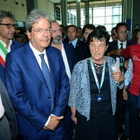 Foto Nicoloro G. 20/08/2017 Rimini Giornata inaugurale della 38° edizione del Meeting di Rimini che quest' anno ha come tema ' Quello che tu erediti dai tuoi padri, riguadagnatelo, per possederlo”. nella foto il presidente del Consiglio Paolo Gentiloni con Emilia Guarnieri, presidente Fondazione Meeting.