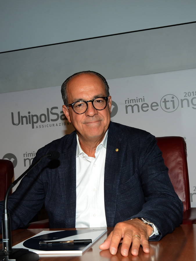 Foto Nicoloro G. 21/08/2018 Rimini Terza giornata dell' edizione 2018 del Meeting di C.L. che quest' anno ha per tema ' Le forze che muovono la storia sono le stesse che rendono l' uomo felice '. nella foto Paolo De Castro, vicepresidente Commissione Agricoltura.