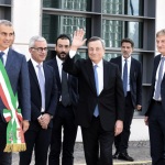 Foto Nicoloro G.   24/08/2022   Rimini   Quinta giornata della 43° edizione del Meeting di C.L. che ha per tema '  Una passione per l' uomo '. nella foto da sinistra il sindaco di Rimini Jamil Sadegholvaad, il prefetto di Rimini Giuseppe Forlenza, il direttore del Meeting Emanuele Forlani, il presidente del Consiglio Mario Draghi e il presidente della Fondazione Meeting Bernhard Scholz.