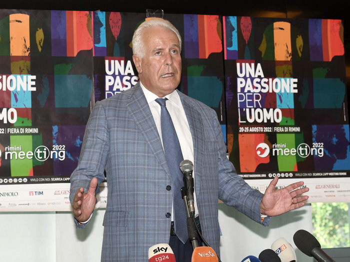 Foto Nicoloro G.   22/08/2022   Rimini   Terza  giornata della 43° edizione del Meeting di C.L. che ha per tema '  Una passione per l' uomo '. nella foto Eugenio Giani presidente regione Toscana.