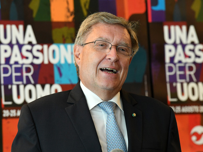 Foto Nicoloro G.   22/08/2022   Rimini   Terza  giornata della 43° edizione del Meeting di C.L. che ha per tema '  Una passione per l' uomo '. nella foto il ministro Enrico Giovannini.