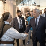 Foto Nicoloro G.   23/08/2023   Rimini   Quarta giornata della 44° edizione del Meeting di C.L. dal titolo  '' L' esistenza umana e' un' amicizia inesauribile '' . nella foto il ministro Antonio Tajani visita la mostra ' Azer '.