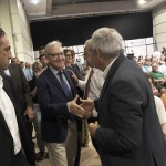Foto Nicoloro G.   22/08/2023   Rimini   Terza giornata della 44° edizione del Meeting di C.L. dal titolo  '' L' esistenza umana e' un' amicizia inesauribile '' . nella foto il sottosegretario Alfredo Mantovano salutato al suo ingresso in sala.