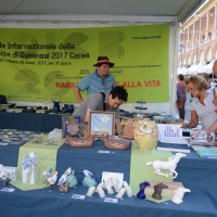 Foto Nicoloro G. 2,3,4/09/2016 Faenza ( Ravenna ) Quinta edizione del Festival Internazionale della ceramica che vede per tre giorni la cittadina romagnola, conosciuta in tutto il mondo per la ceramica, animata da stand di artigiani ed espositori ceramisti provenienti da diversi paesi del mondo. nella foto uno stand della Corea del Sud, paese che nel 2017 ospitera' la Biennale Internazionale della Ceramica.