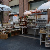 Foto Nicoloro G. 2,3,4/09/2016 Faenza ( Ravenna ) Quinta edizione del Festival Internazionale della ceramica che vede per tre giorni la cittadina romagnola, conosciuta in tutto il mondo per la ceramica, animata da stand di artigiani ed espositori ceramisti provenienti da diversi paesi del mondo. nella foto uno stand.