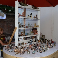 Foto Nicoloro G. 2,3,4/09/2016 Faenza ( Ravenna ) Quinta edizione del Festival Internazionale della ceramica che vede per tre giorni la cittadina romagnola, conosciuta in tutto il mondo per la ceramica, animata da stand di artigiani ed espositori ceramisti provenienti da diversi paesi del mondo. nella foto una esposizione di ceramiche.