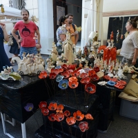 Foto Nicoloro G. 2,3,4/09/2016 Faenza ( Ravenna ) Quinta edizione del Festival Internazionale della ceramica che vede per tre giorni la cittadina romagnola, conosciuta in tutto il mondo per la ceramica, animata da stand di artigiani ed espositori ceramisti provenienti da diversi paesi del mondo. nella foto uno stand.