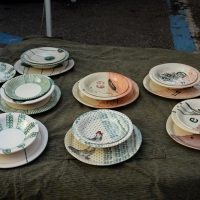 Foto Nicoloro G. 2,3,4/09/2016 Faenza ( Ravenna ) Quinta edizione del Festival Internazionale della ceramica che vede per tre giorni la cittadina romagnola, conosciuta in tutto il mondo per la ceramica, animata da stand di artigiani ed espositori ceramisti provenienti da diversi paesi del mondo. nella foto una esposizione di ceramiche.