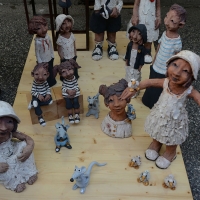 Foto Nicoloro G. 2,3,4/09/2016 Faenza ( Ravenna ) Quinta edizione del Festival Internazionale della ceramica che vede per tre giorni la cittadina romagnola, conosciuta in tutto il mondo per la ceramica, animata da stand di artigiani ed espositori ceramisti provenienti da diversi paesi del mondo. nella foto manufatti in ceramica in esposizione.