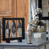 Foto Nicoloro G.  2,3,4/09/2016   Faenza ( Ravenna )  Quinta edizione del Festival Internazionale della ceramica che vede per tre giorni la cittadina romagnola, conosciuta in tutto il mondo per la ceramica, animata da stand di artigiani ed espositori ceramisti provenienti da diversi paesi del mondo. nella foto una esposizione di ceramiche.