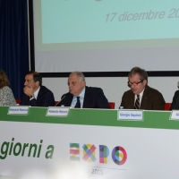 Foto Nicoloro G.  17/12/2013  Milano     Mancano 500 giorni all' apertura di ExpÃ² 2015 e i maggiori interessati si riuniscono per riflettere sul tema dell' ExpÃ² " Nutrire il Pianeta. Energia per la vita ". nella foto da sinistra Carlo Sangalli, Diana Bracco, Giuseppe Sala, il giornalista Giancarlo Mazzuca, Roberto Maroni e Giorgio Squinzi.
