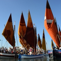 Foto Nicoloro G.   17/05/2015  Cervia ( Ravenna )   571° edizione dello " Sposalizio del Mare ", antico rito che ha il suo momento caratterizzante nel lancio in mare dell' anello da parte dell' arcivescovo e l' immediata sfida tra pescatori per recuperarlo dalle acque. nella foto alcune imbarcazioni storiche prendono parte alla cerimonia in mare.