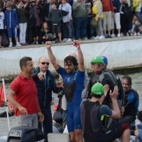 Foto Nicoloro G. 08/05/2016 Cervia ( Ravenna ) 572ma edizione dello ' Sposalizio del Mare ', cerimonia che dal 1445 testimonia l' indissolubile rapporto tra la cittadina romagnola e il mare. La manifestazione mostra il massimo della spettacolarità nel tradizionale rito della ' pesca dell' anello ', dove i giovani cervesi si contendono il trofeo che il vescovo lancia in mare. nella foto l' esultante Filippo Giulianini che per la terza volta si aggiudica l' ambito trofeo.