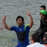 Foto Nicoloro G. 08/05/2016 Cervia ( Ravenna ) 572ma edizione dello ' Sposalizio del Mare ', cerimonia che dal 1445 testimonia l' indissolubile rapporto tra la cittadina romagnola e il mare. La manifestazione mostra il massimo della spettacolarità nel tradizionale rito della ' pesca dell' anello ', dove i giovani cervesi si contendono il trofeo che il vescovo lancia in mare. nella foto l' esultante Filippo Giulianini che per la terza volta si aggiudica l' ambito trofeo.