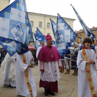 Foto Nicoloro G.  20/05/2012 Cervia (FC) Nell’ ambito delle manifestazioni per i Cento anni di Milano Marittima si e’ svolta nelle acque antistanti il porto di Cervia la 586° edizione dello Sposalizio del Mare alla presenza dell’ assessore al Turismo del Comune di Milano, citta’ ospite e gemellata. Questo antico rito risale al 1445 e con esso Cervia si ” congiunge ” simbolicamente con il mare che la bagna e lo ringrazia per i doni che le offre: la pesca, il famoso sale ed oggi anche il turismo. nella foto L'Arcivescovo di Ravenna Giuseppe Verucchi