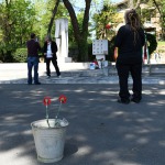 Foto Nicoloro G.   25/04/2020    Ravenna  Nella giornata del 75° anniversario della Liberazione privati cittadini si sono incontrati davanti al monumento di partigiani uccisi dai nazi-fascisti per una personale commemorazione. nella foto un momento della commemorazione.