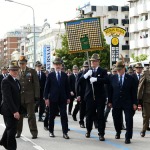 Foto Nicoloro G.   08/05/2022   Rimini  Giornata conclusiva della 93° Adunata Nazionale Alpini che culmina con la sfilata generale davanti alle autorita' militari e civili e una folla di spettatori. nella foto il ministro Lorenzo Guerini si reca a piedi con le autoritaì militari verso la tribuna.