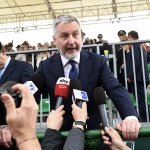 Foto Nicoloro G.   08/05/2022   Rimini  Giornata conclusiva della 93° Adunata Nazionale Alpini che culmina con la sfilata generale davanti alle autorita' militari e civili e una folla di spettatori. nella foto il ministro Lorenzo Guerini.