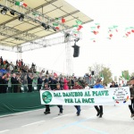Foto Nicoloro G.   08/05/2022   Rimini  Giornata conclusiva della 93° Adunata Nazionale Alpini che culmina con la sfilata generale 
davanti alle autorita' militari e civili e una folla di spettatori. nella foto la rappresentanza di Bucarest.