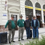 Foto Nicoloro G.   05/05/2022  Rimini   93° Adunata Nazionale Alpini che , come da consuetudine, hanno invaso la cittadina romagnola provenienti da ogni regione d' Italia. Il culmine della manifestazione  sara' domenica 8 Maggio con ' l' ammassamento ' sul lungomare di Rimini e la sfilata alla presenza delle massime autorita'. nella foto gruppo in arrivo alla stazione di Rimini.