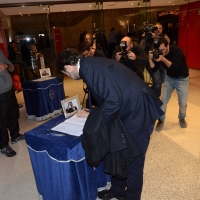 Foto Nicoloro G 14/10/2016 Milano Allestita nel Teatro Strehler la camera ardente per Dario Fo, meta di personaggi e gente comune che hanno voluto rendere omaggio al Premio Nobel scomparso. nella foto il ministro Dario Franceschini firma il libro.