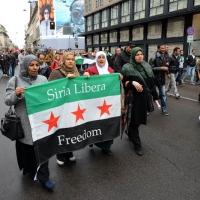 Foto Nicoloro G. 01/05/2016 Manifestazione con corteo per la ricorrenza del I° Maggio. nella foto bandiere e striscioni di dissidenti iraniani.