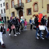Foto Nicoloro G. 01/05/2016 Manifestazione con corteo per la ricorrenza del I° Maggio. nella foto bandiere e striscioni di dissidenti iraniani.