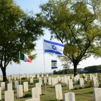 Foto Nicoloro G. 18/10/2018 Piangipane ( Ravenna ) Celebrazione in onore dei soldati della Brigata Ebraica, caduti combattendo in Italia durante la Seconda Guerra Mondiale e sepolti nel Cimitero di guerra britannico. La stessa Brigata Ebraica alla quale il Presidente della Repubblica ha recentemente concesso la Medaglia d' Oro al Valor Militare. nella foto una veduta del Cimitero di Guerra.