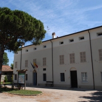 Foto Nicoloro G. 04/08/2016 loc. Mandriole ( Ravenna ) Commemorazione della morte di Anita Garibaldi avvenuta il 04/08/1849 nella Fattoria Guiccioli in località Mandriole ( Ravenna ). nella foto la Fattoria Guiccioli dove Anita Garibaldi morì la sera del 04 agosto 1849.