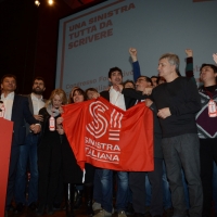 Foto Nicoloro G.  19/02/2017   Rimini   Terza giornata conclusiva del Congresso fondativo di Sinistra Italiana. nella foto al centro Nicola Fratoianni, Fabio Mussi e Nichi Vendola intonano \' Bella Ciao \'.