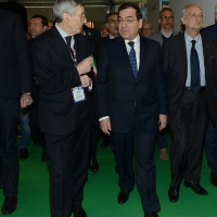 Foto Nicoloro G. 29/03/2017 Ravenna XIII edizione di OMC, Offshore Mediterranean Conference, evento biennale tra i piu' importanti in Europa, imperniato sulla ricerca e innovazione delle tecnologie offshore. nella foto da sinistra Innocenzo Titone, presidente OMC 2017, e il ministro egiziano Tarek Al Molla.