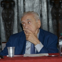 Foto Nicoloro G. 14/09/2018 Ravenna Continua l' ottava edizione di ' Dante 2021 ' il festival dedicato al Sommo Poeta e che quest' anno ha come titolo ' con l' animo che vince ogne battaglia '. L' evento, voluto dalla Fondazione Cassa di Risparmio di Ravenna con la direzione artistica dell' Accademia della Crusca, culminera' nel 2021, ricorrenza del settimo centenario della morte del Poeta. nella foto il professore Francesco Sabatini, presidente onorario dell' Accademia della Crusca.